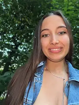 Stripchat Free Porn Cam of ICrazyOneIRL