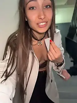 Stripchat Sex Cam of ICrazyOneIRL