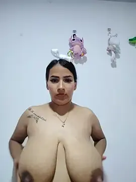 Stripchat Sex Cam of sofia_milky
