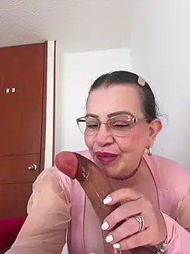 Stripchat Adult Webcam of Karla_Duarte