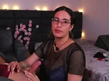 Stripchat Live Sex of kathieandpovcock1
