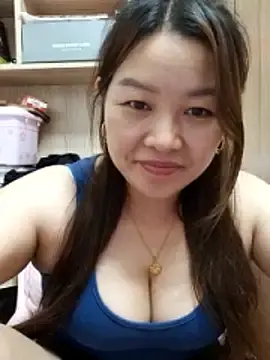 Stripchat Watch Live Sex Cams of Jennie_dogy