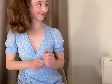 Stripchat Live Sex Cam of ShySchoolGirl
