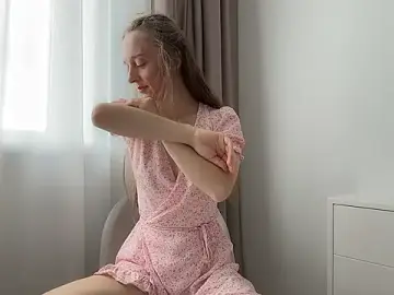 Stripchat Live Sex of ShySchoolGirl