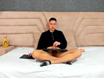 Stripchat Best Webcam of thiago19s
