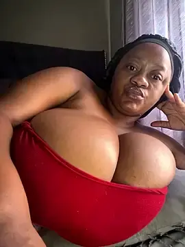 Stripchat Best live sex cam show of Chubbykarisma27
