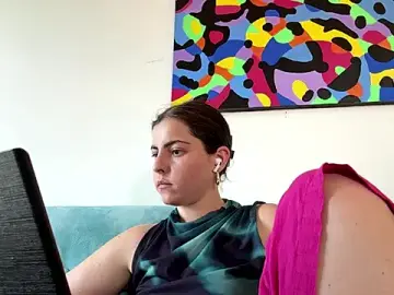Stripchat Nude Webcam of MarisaKomar