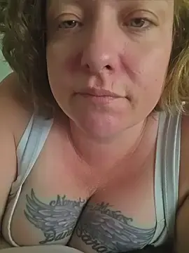 Stripchat Live Sex Cam of julimonroe