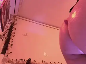 Stripchat Watch Live Sex Cams of soft_cherry_