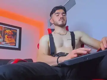 Stripchat Free Porn Cam of Dante_Blake1