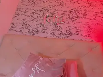 Stripchat Free Live Porn of Lili__taylor