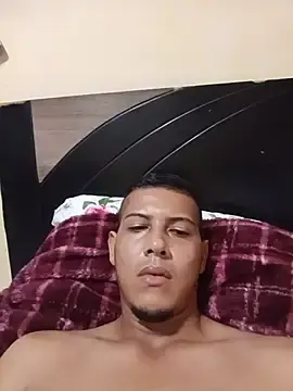 Stripchat Live Sex Cam of TU_ALTOTE_23CM