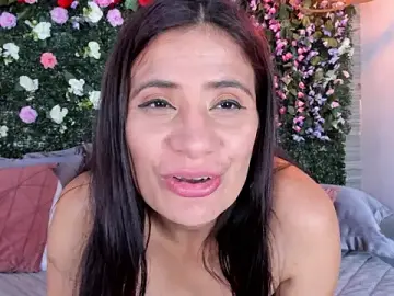 Stripchat Live Sex of KasandraaVixen