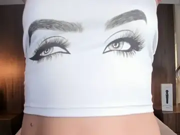 Stripchat Live Sex Cam of MacaStar