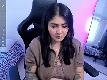 Stripchat Free Porn Cam of karlie02_