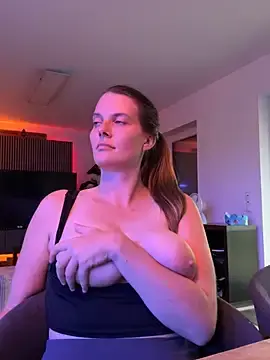 Stripchat Sex Cam of newMichelle