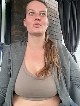Stripchat Live Sex Cam of newMichelle