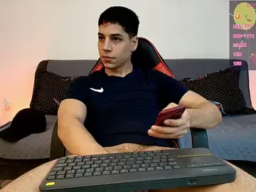 Stripchat Free Live Porn of jonathanjoestar_