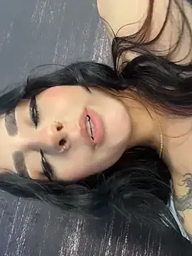 Stripchat Adult Webcam of sharlot24