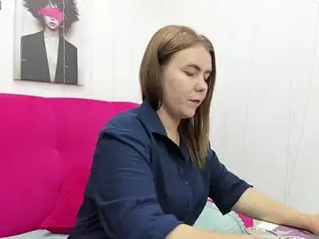 Stripchat Live Sex Cam of Dear_hollyy