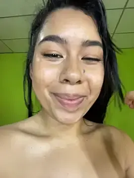 Stripchat Adult Video Chat of Juliii_22