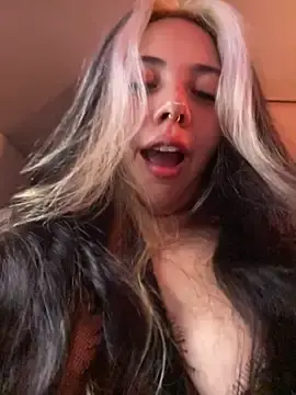 Stripchat Free Porn Cam of Paulette_Blanche