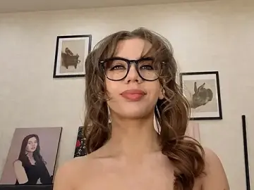Stripchat Live Sex Cam of dolly_ll