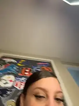 Stripchat Free Live Porn of QueenNuttCollector
