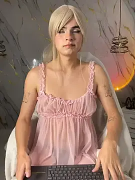 Stripchat Best Webcam of lanadoll20