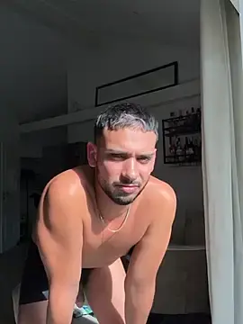 Stripchat Free Live Porn of Gipsyboysteve