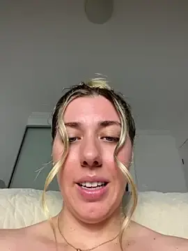 Stripchat Adult Webcam of Aussielulu
