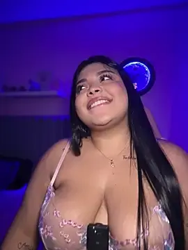 Stripchat Nude Webcam of Emily_Cooper7