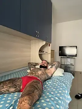 Stripchat Live Sex Cam of Gioeltoro89