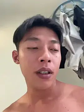 Stripchat Free Live Porn of Yooo17