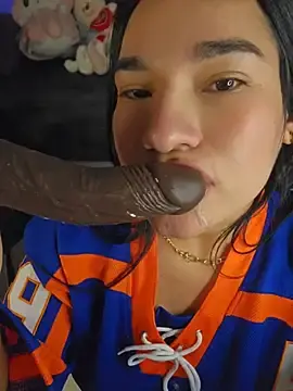 Stripchat Free Live Porn of Lolitta_xxx