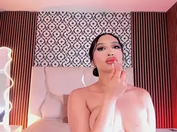 Stripchat Live Sex Cam of BEELLA_TAY1