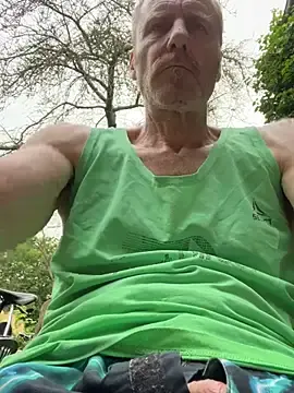 Stripchat Live Sex Cam of Greg0ri73