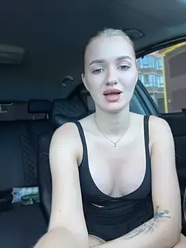 Stripchat Free Porn Cam of Devill_Angel_