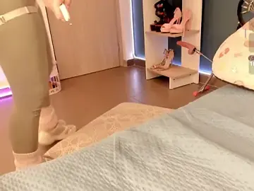Stripchat Watch Live Sex Cams of Orianna_reed_