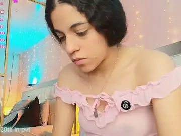 Stripchat Adult Video Chat of anahi_maite