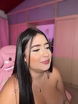 Stripchat Free Live Porn of Emiily_Moore1
