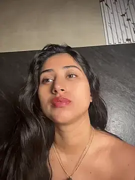 Stripchat Adult Webcam of Valentinne_z