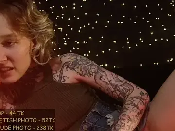 Stripchat Best live sex cam show of Littlespacemouse