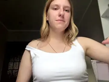 Stripchat Sex Cam of RollingSweet