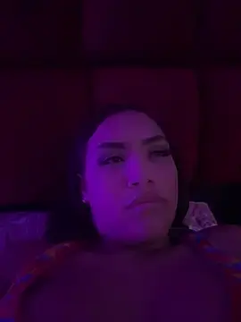 Stripchat Free Porn Cam of iamsara_21