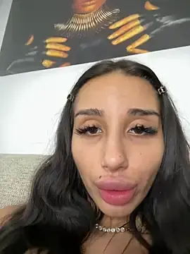 Stripchat Adult Webcam of BlueEyes_BB