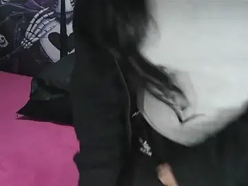 Stripchat Live Sex of vivian-milf