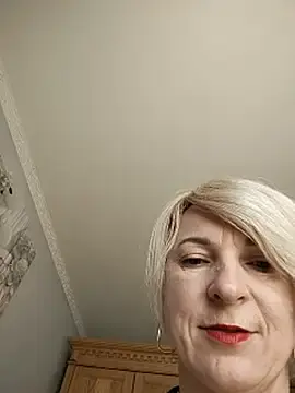 Stripchat Best Webcam of AhlyssaLove1155