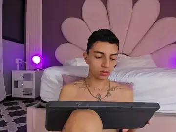 Stripchat Adult Webcam of NickandAbby_