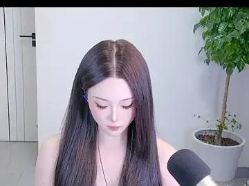 Stripchat Sex Cam of Yangyang5551